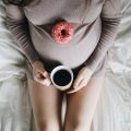 femme-enceinte-cafe-donut
